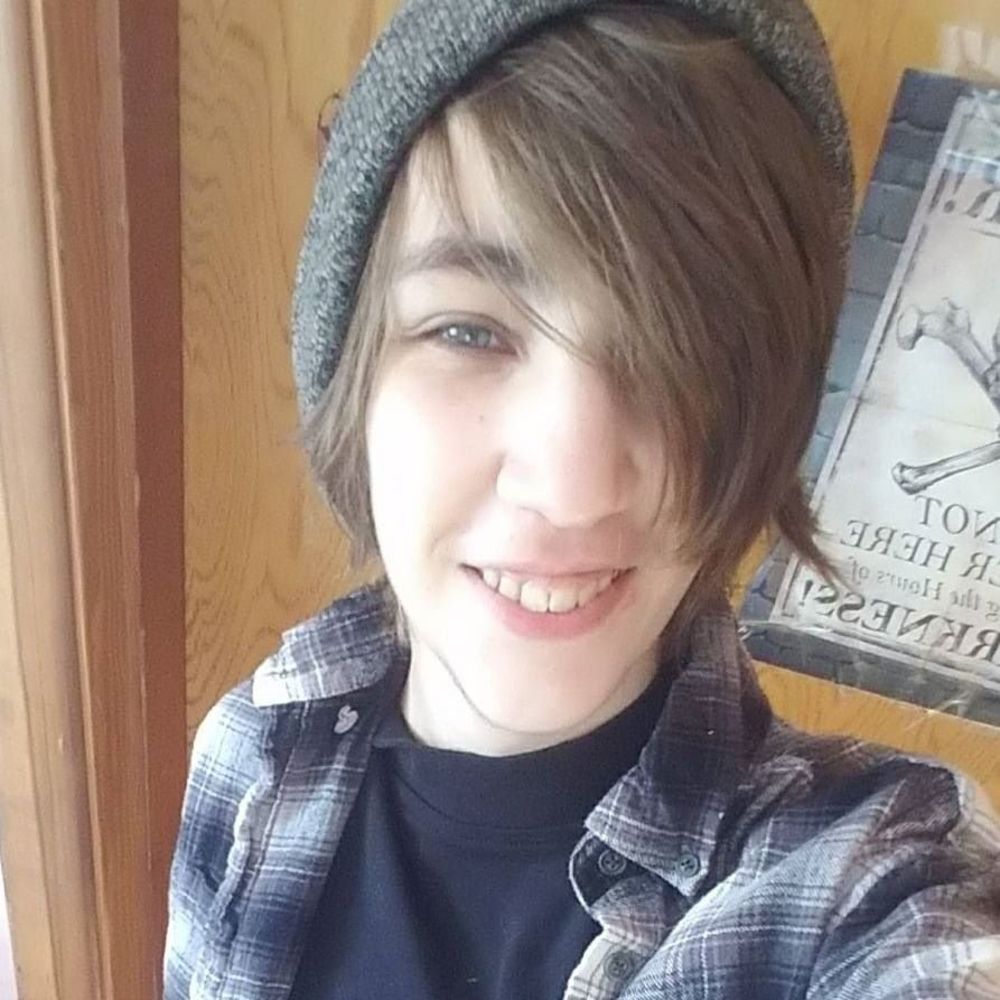 Meet your Posher, Ash